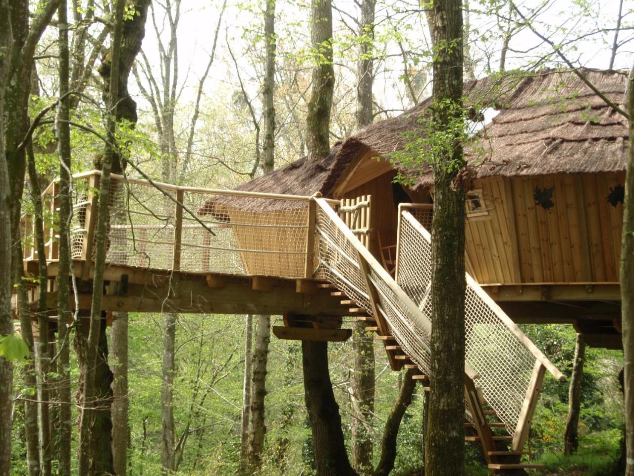 Insolite Dans Les Arbres Les Ormes, Epiniac Bed and Breakfast Εξωτερικό φωτογραφία